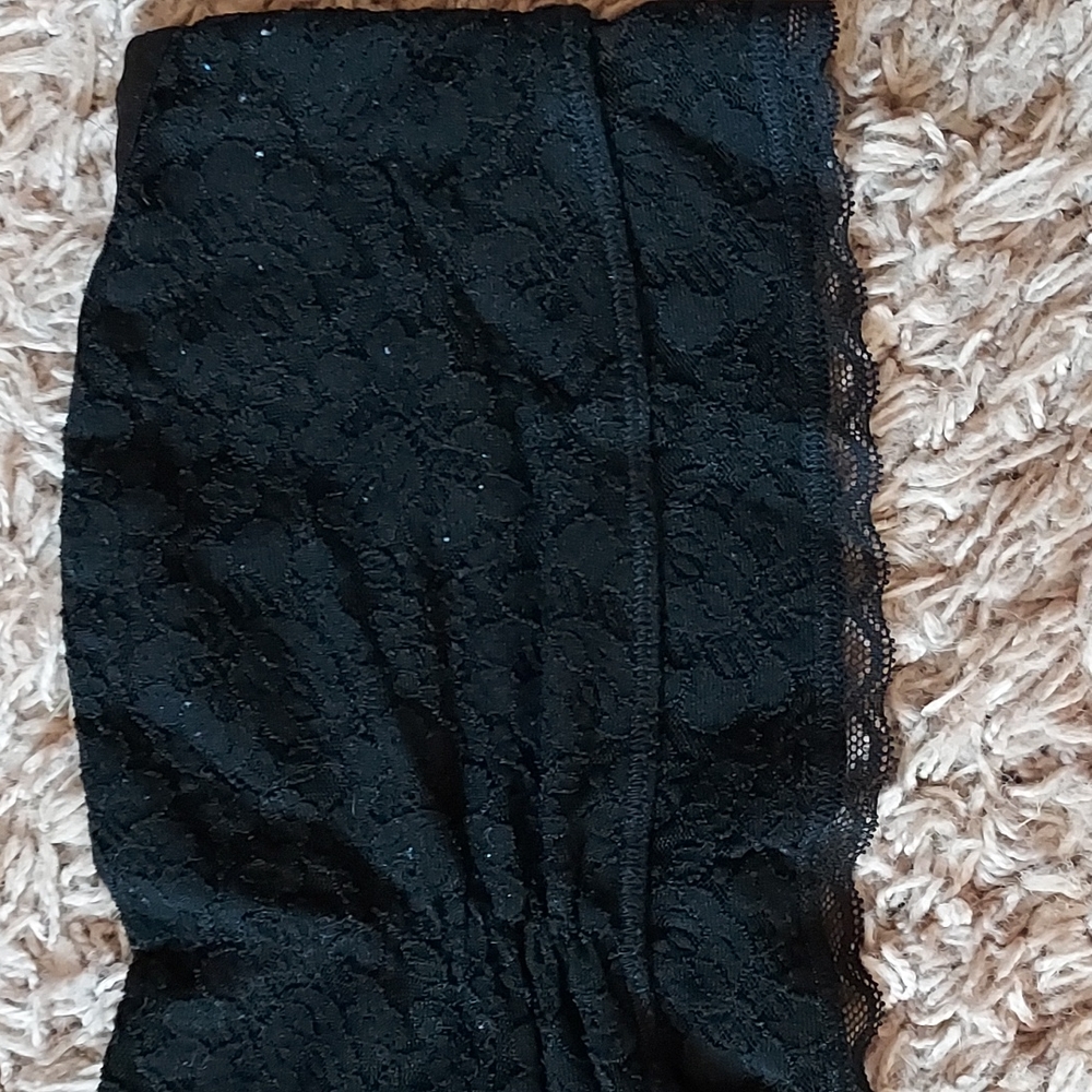 Aerie Lace Bandeau - Picture 2 of 6